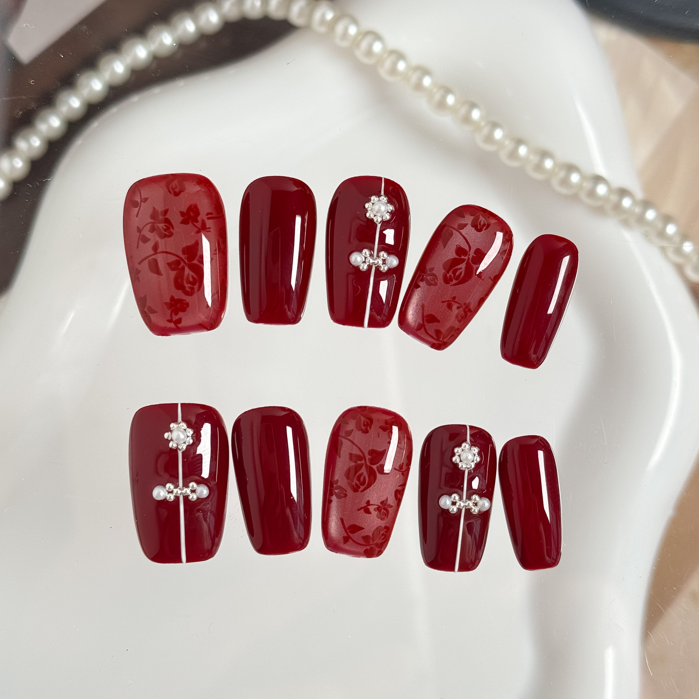 OUROBOROS レッドフラワー×ラインストーンネイル F02