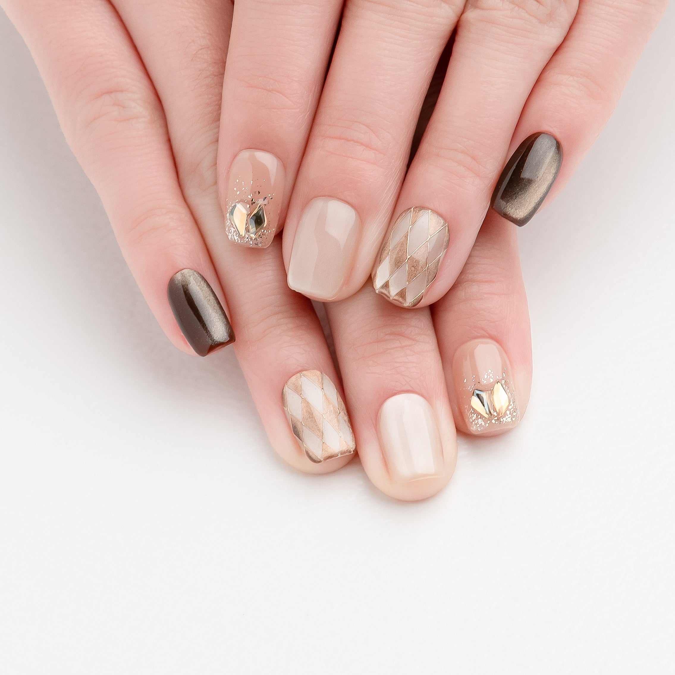 OUROBOROS ブラウン×ベージュニュアンスネイル -F0４