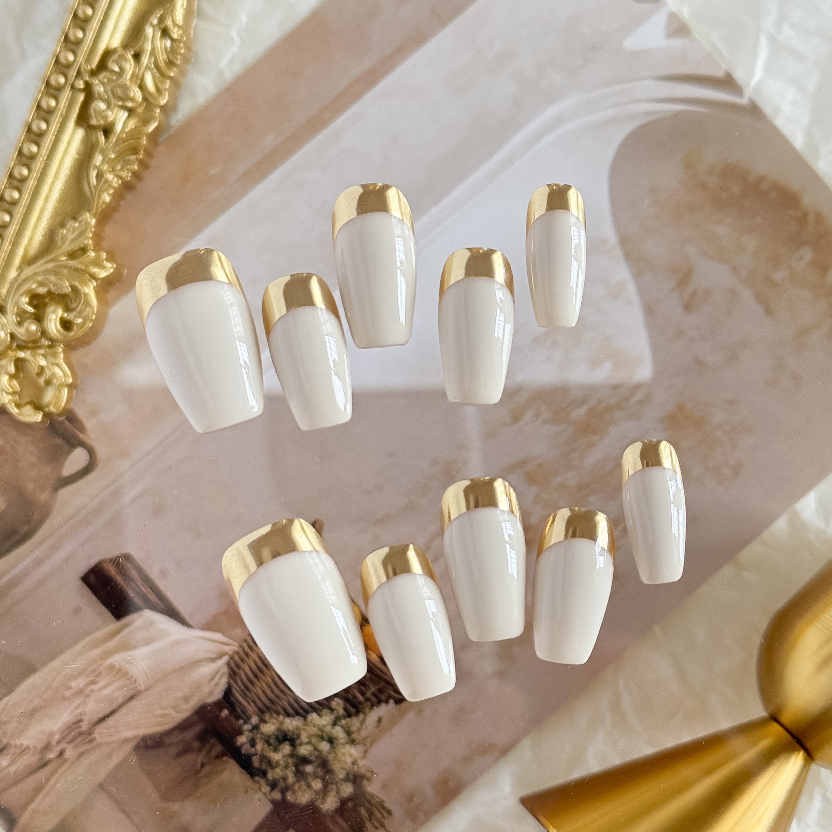 OUROBOROS ホワイト×ゴールド フレンチネイル- F23