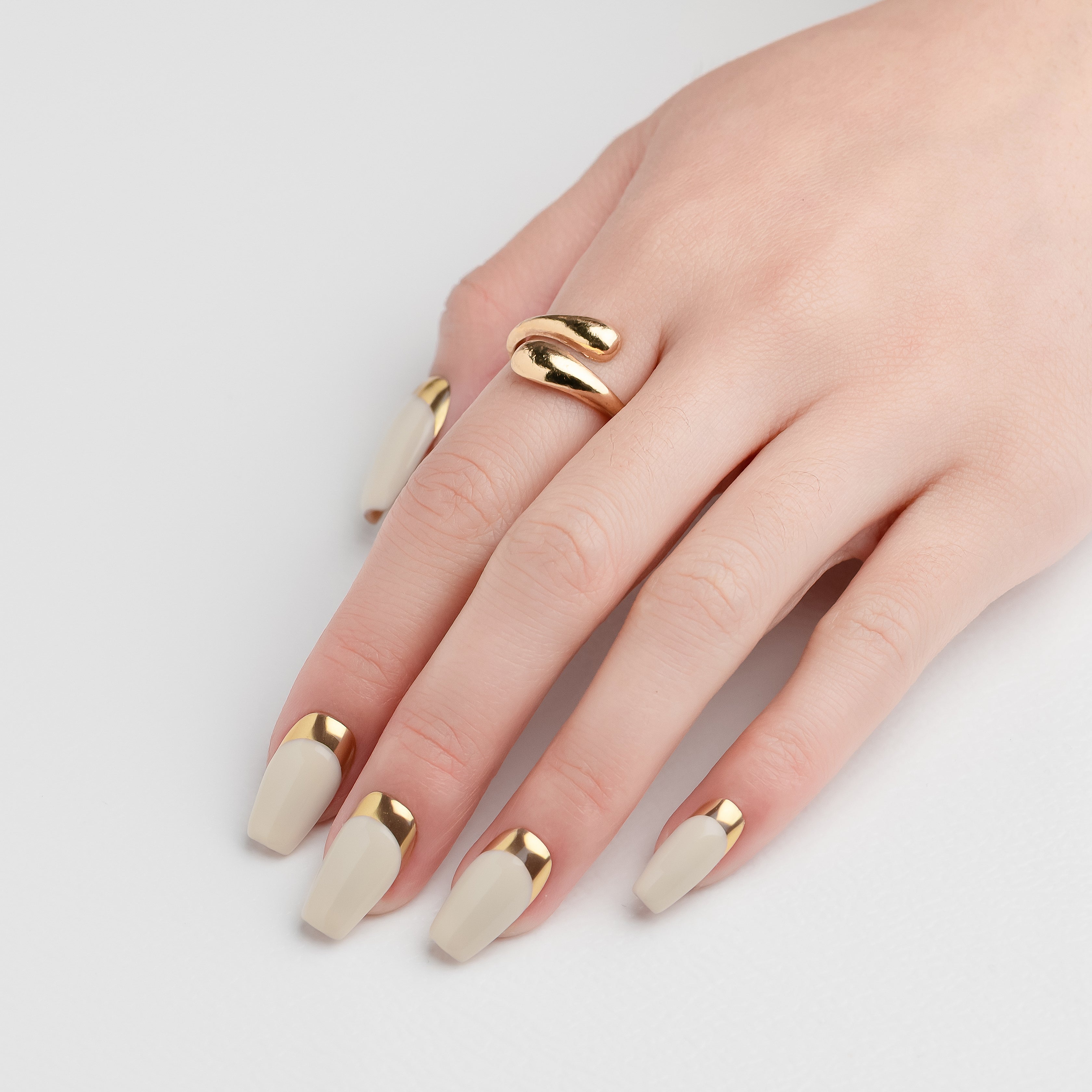 OUROBOROS ホワイト×ゴールド フレンチネイル- F23