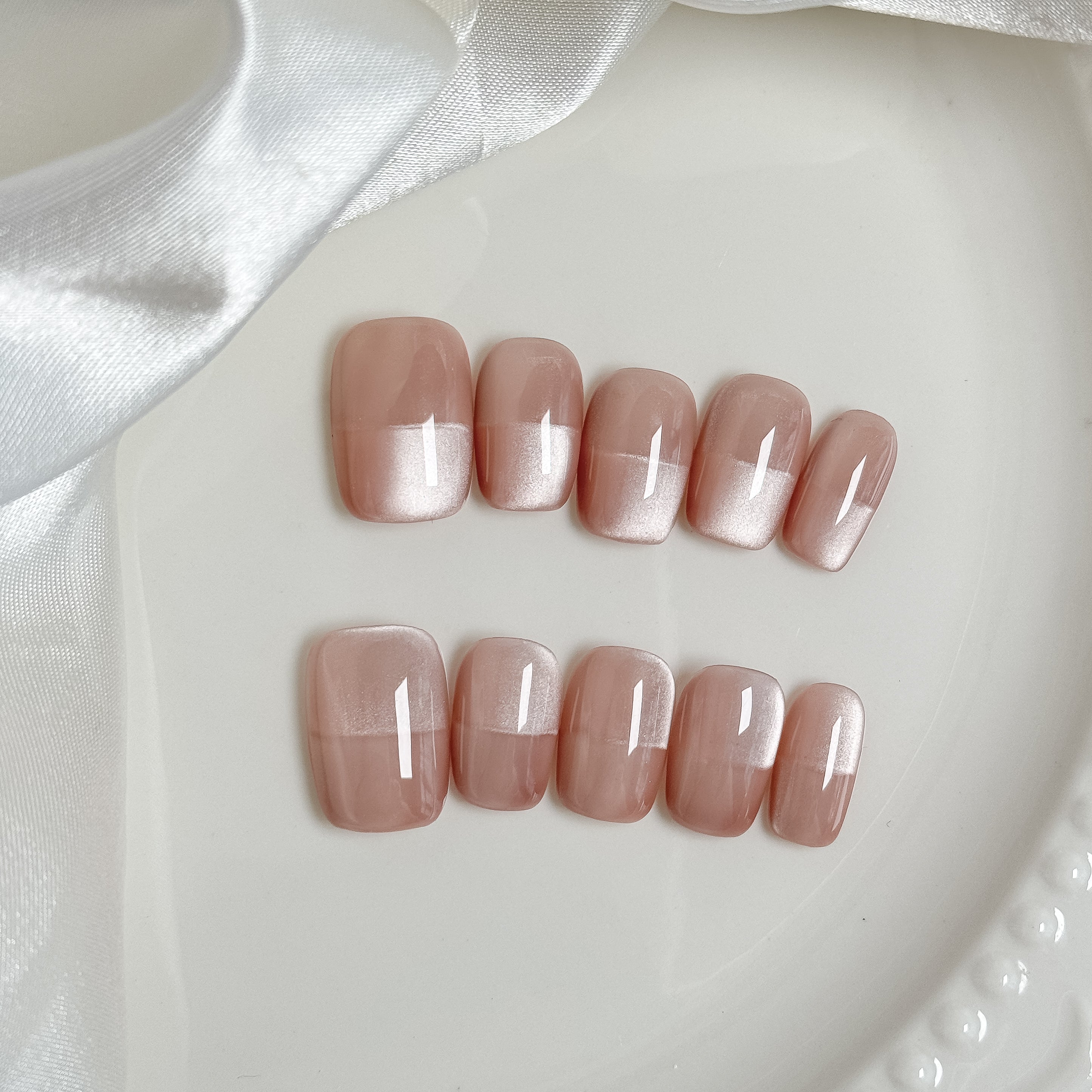 OUROBOROS ミルクピンク フレンチグラデネイル - F25